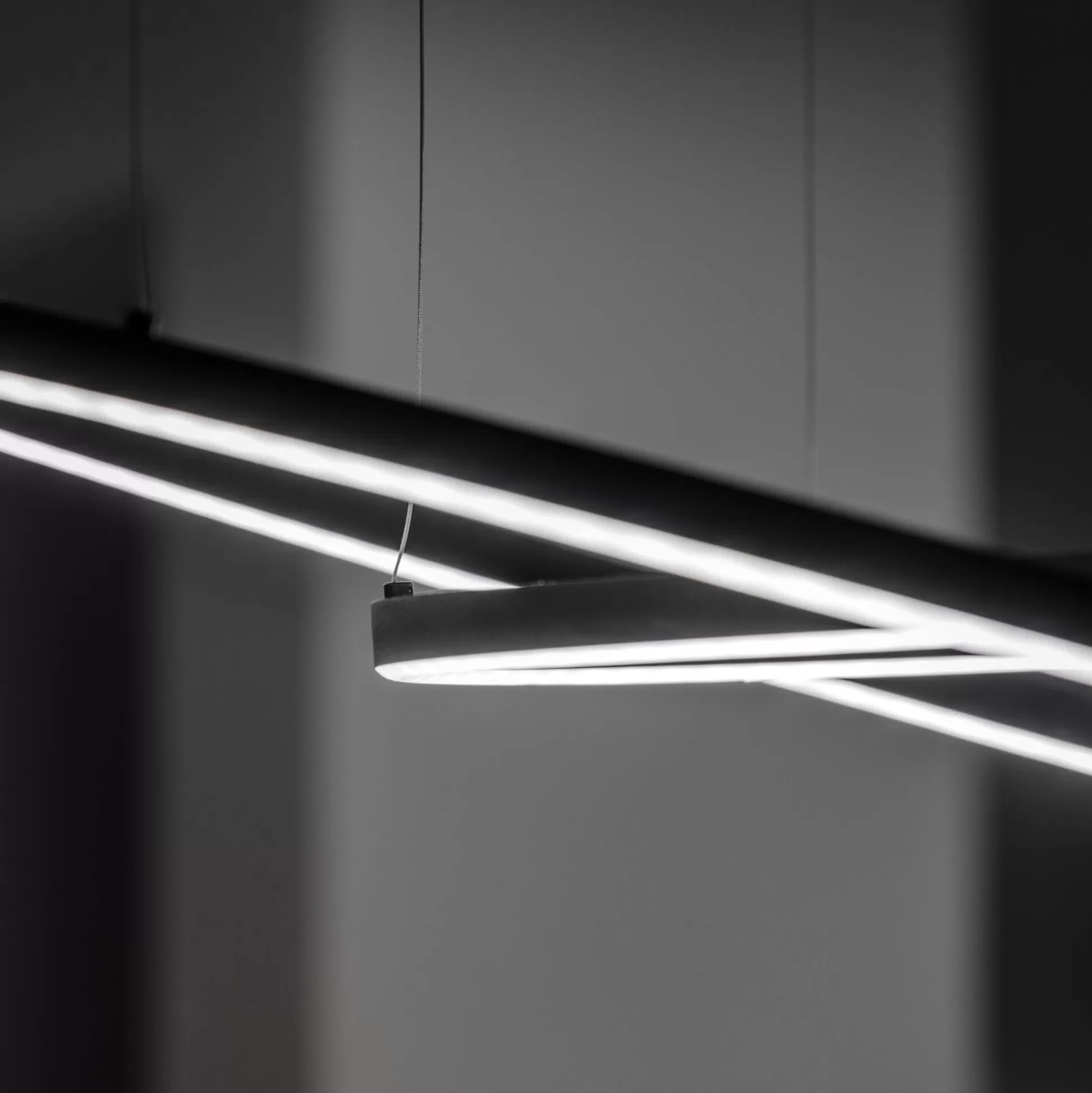 Dmora Lampade A Sospensione<Ideal-Lux - Lampada a sospensione ORACLE SLIM SP D090 ROUND 4000K ON-OFF BK, 90 x 90 x h28 cm,
