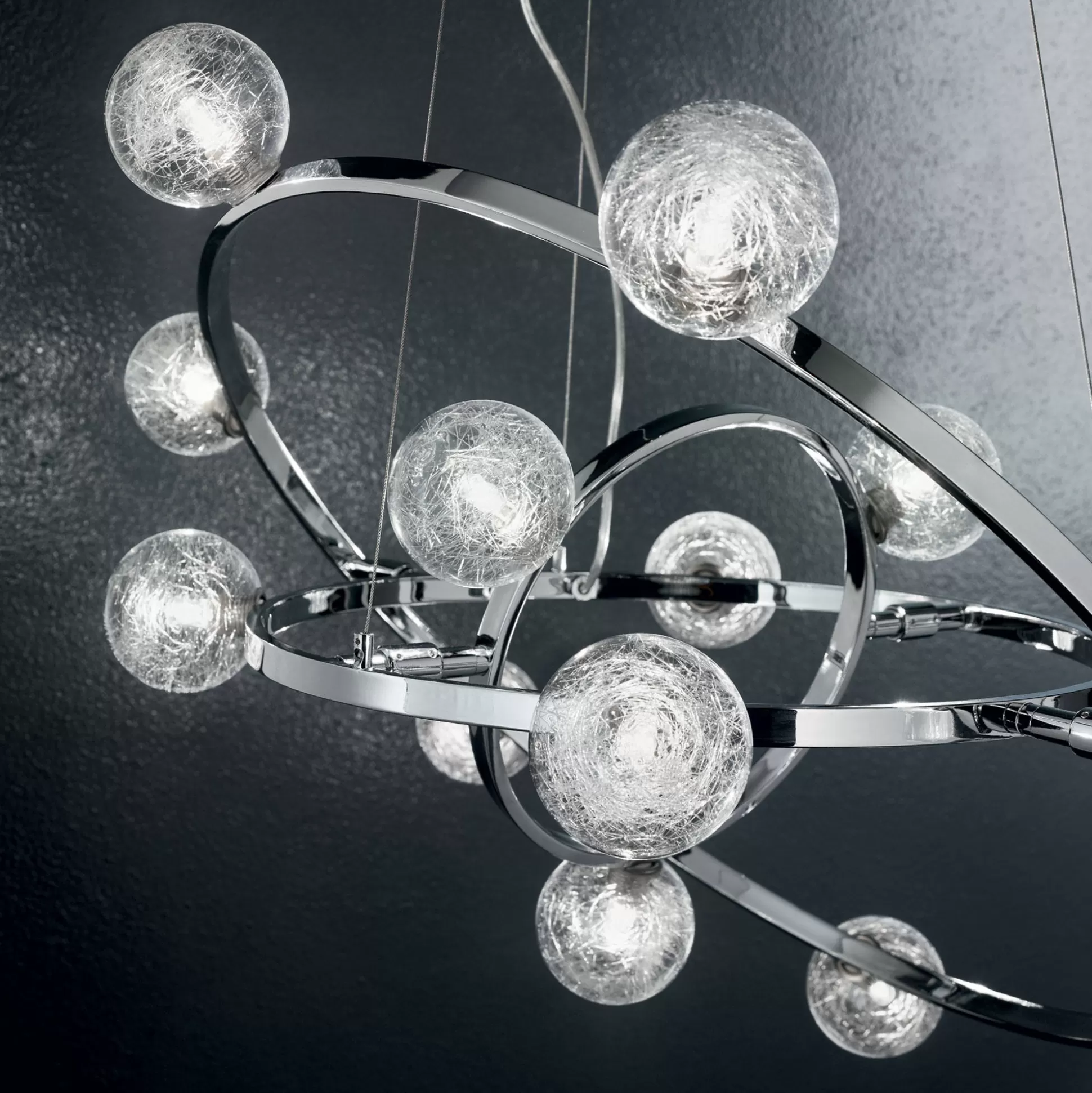 Dmora Lampade A Sospensione<Lampada a sospensione, Lampadario, Luminare sospeso, Lampada a pendente, 61x61h36 cm, Cromo