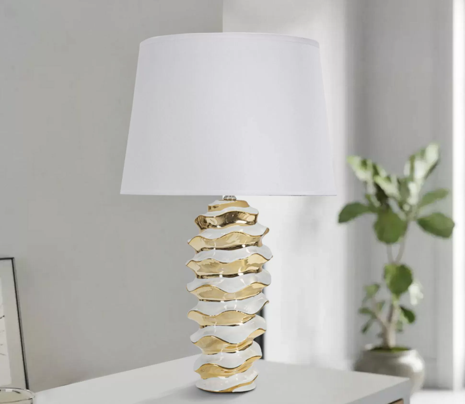 Dmora Lampade Da Tavolo<Lampada da tavolo Ashcan, 33x33 h53 cm, Bianco e Oro