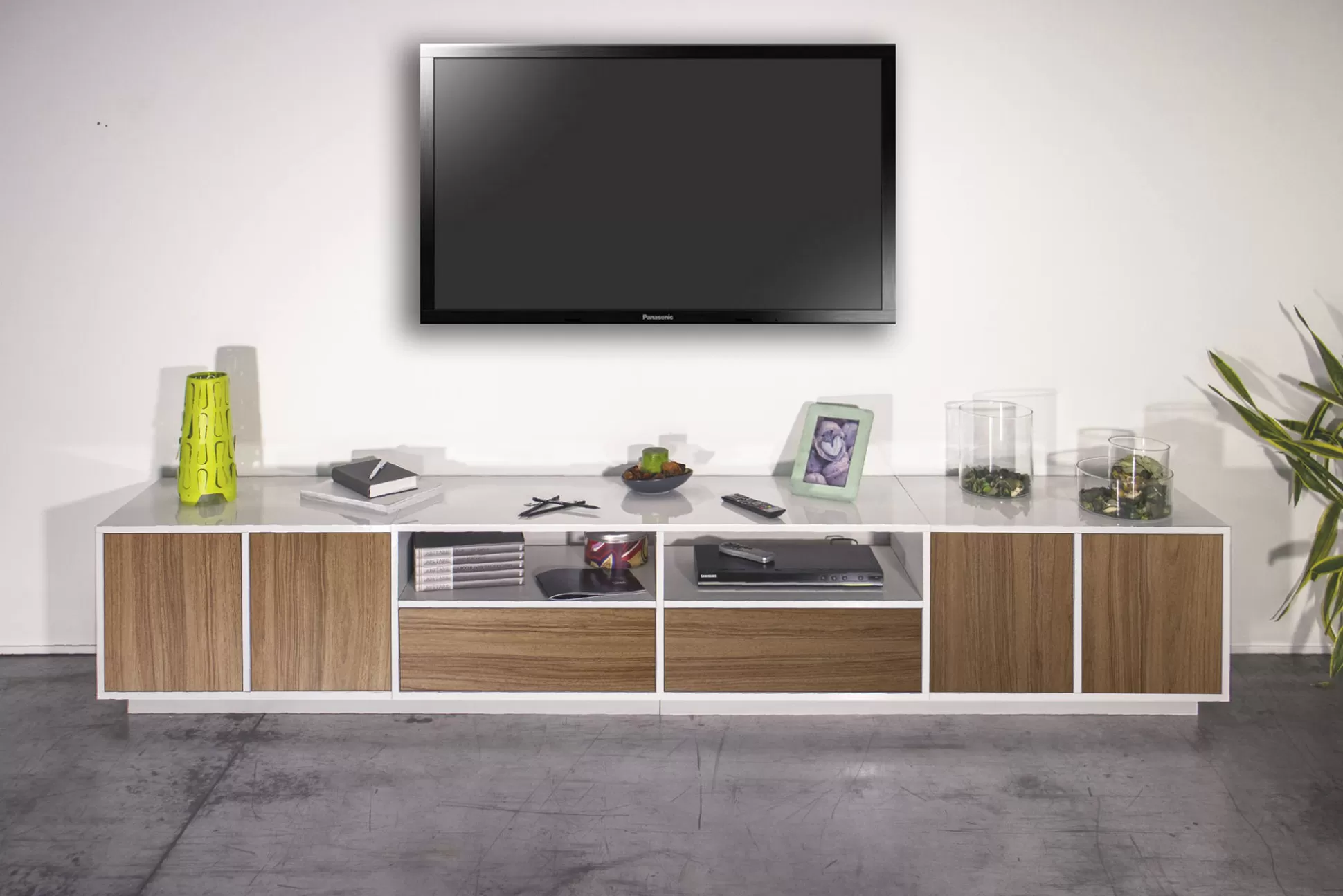 Dmora Mobili Porta Tv<Mobile porta TV Dleott, cm 260x41h46, Bianco lucido e Noce