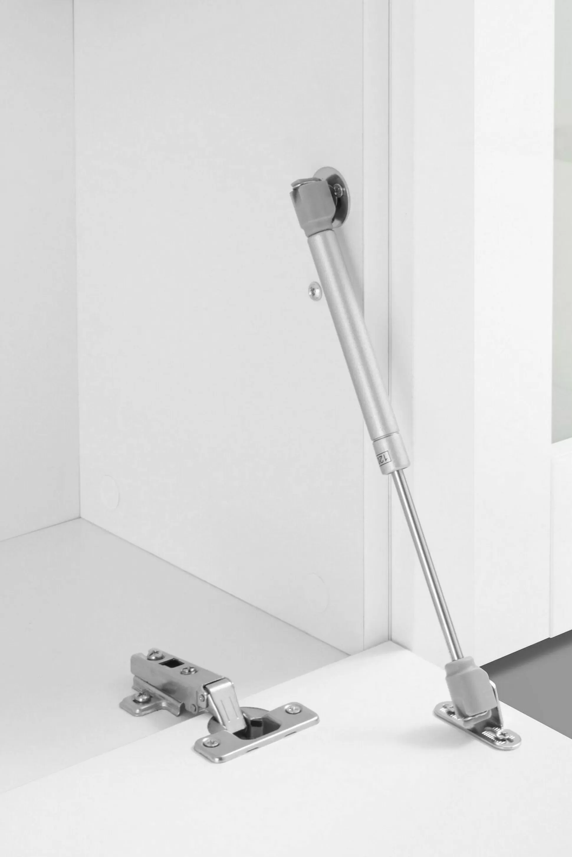 Dmora Pareti Attrezzate<Parete attrezzata Amel, , con luce LED blu ed una vetrina