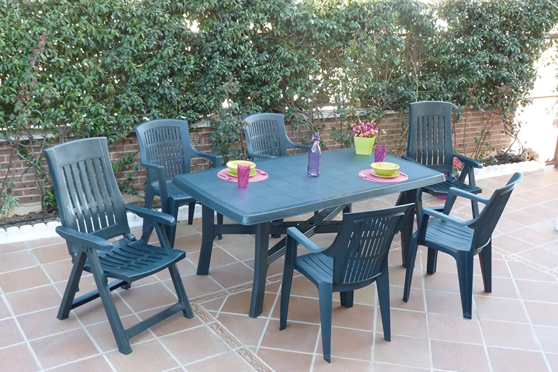 Dmora Tavoli Da Esterno<Tavolo da esterno Aversa, Tavolo rettangolare da pranzo, Tavolo da giardino fisso multiuso, 100% Made in Italy, Cm 180x100h72,